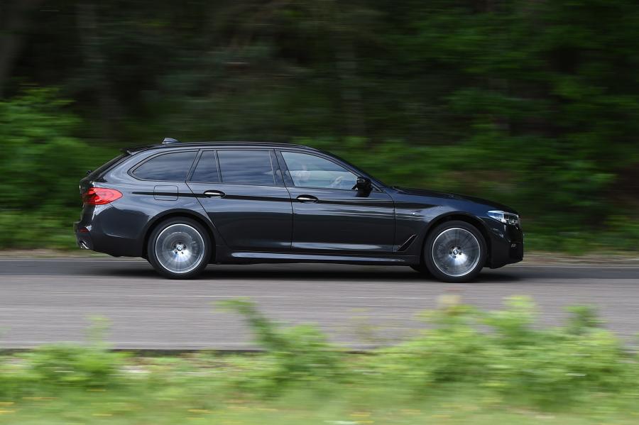  BMW 520d Touring M Sport 2017 года  (UK) (фото 29 из 32)